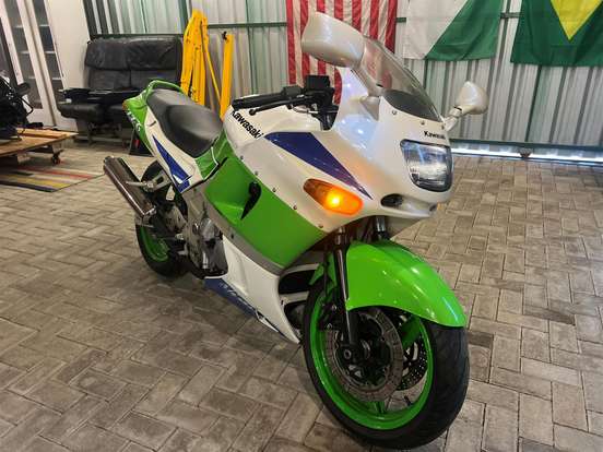 KAWASAKI-NINJA ZX-6R-1995