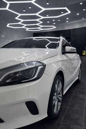 MERCEDES-BENZ-A 200-2016