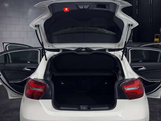 MERCEDES-BENZ-A 200-1.6 TURBO 16V FLEX 4P AUTOMÁTICO MERCEDES-BENZ-A 200-2016