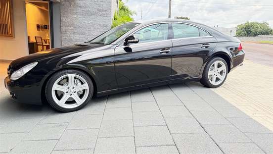 MERCEDES-BENZ-CLS 500-5.5 COUPÉ V8 GASOLINA 4P AUTOMÁTICO MERCEDES-BENZ-CLS 500-2007
