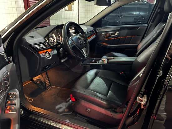 MERCEDES-BENZ-E 250-2012