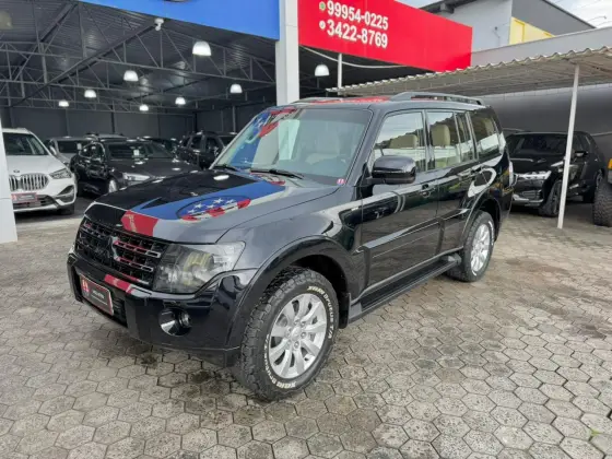 MITSUBISHI PAJERO FULL 3.8 HPE 4X4 V6 24V GASOLINA 4P AUTOMÁTICO