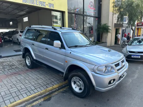 MITSUBISHI PAJERO SPORT 2.8 HPE 4X4 8V TURBO INTERCOOLER DIESEL 4P AUTOMÁTICO MITSUBISHI PAJERO SPORT 2.8 HPE 4X4 8V TURBO INTERCOOLER DIESEL 4P AUTOMÁTICO