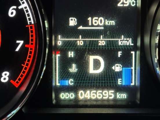 MITSUBISHI-OUTLANDER-2021