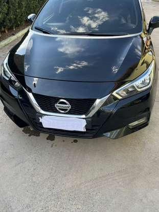NISSAN-VERSA-2021
