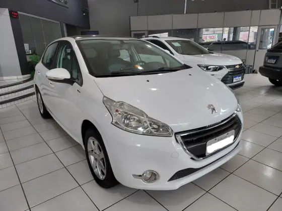 PEUGEOT 208 1.6 ALLURE 16V FLEX 4P AUTOMÁTICO PEUGEOT 208 1.6 ALLURE 16V FLEX 4P AUTOMÁTICO