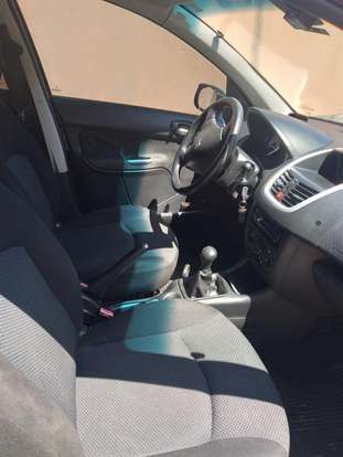 PEUGEOT-207-2012
