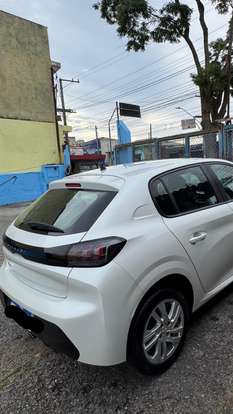 PEUGEOT-208-2022