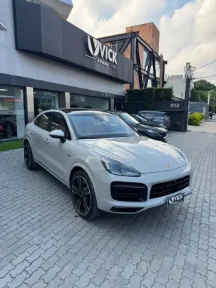 PORSCHE CAYENNE 3.0 V6 E-HYBRID COUPÉ PLATINUM EDITION AWD TIPTRONIC S PORSCHE CAYENNE 3.0 V6 E-HYBRID COUPÉ PLATINUM EDITION AWD TIPTRONIC S