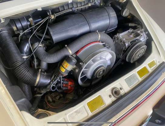 PORSCHE-911-1981