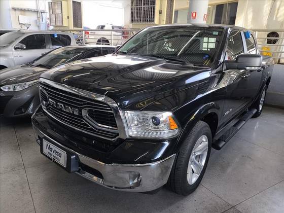 RAM CLASSIC 5.7 V8 GASOLINA LARAMIE CD 4X4 AUTOMÁTICO