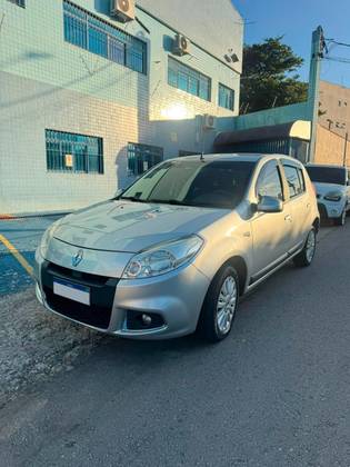 RENAULT SANDERO 1.6 PRIVILÉGE 16V FLEX 4P AUTOMÁTICO