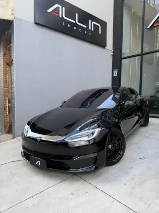 TESLA MODEL S ELÉTRICO PLAID