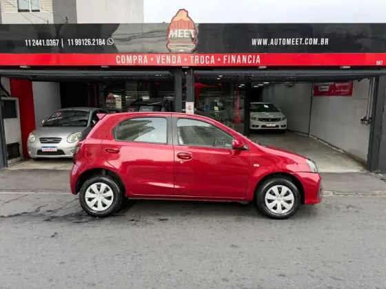 TOYOTA ETIOS 1.3 XS 16V FLEX 4P MANUAL TOYOTA ETIOS 1.3 XS 16V FLEX 4P MANUAL