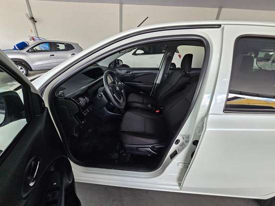 TOYOTA-ETIOS-1.3 X 16V FLEX 4P MANUAL TOYOTA-ETIOS-2016