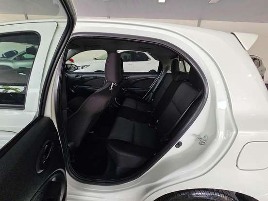 TOYOTA-ETIOS-2016