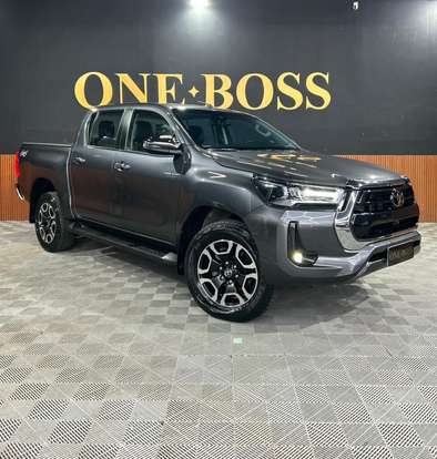 TOYOTA-HILUX-2025