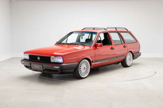 VOLKSWAGEN-QUANTUM-1990