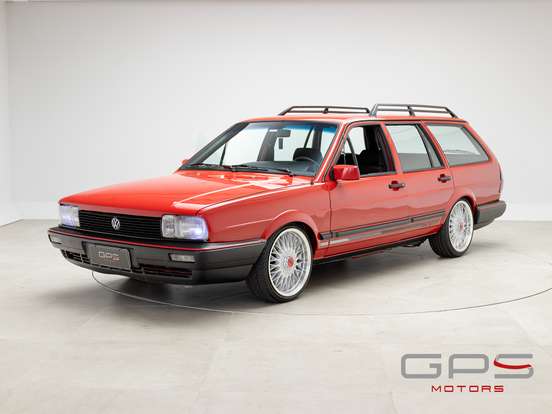 VOLKSWAGEN-QUANTUM-1990