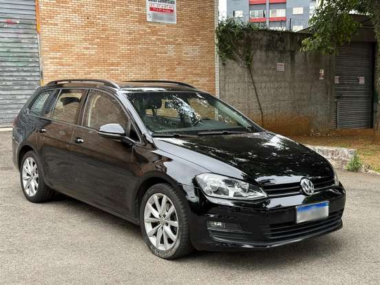 VOLKSWAGEN-GOLF-2015