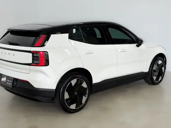VOLVO-EX30-69 KW ELÉTRICO PLUS VOLVO-EX30-2024