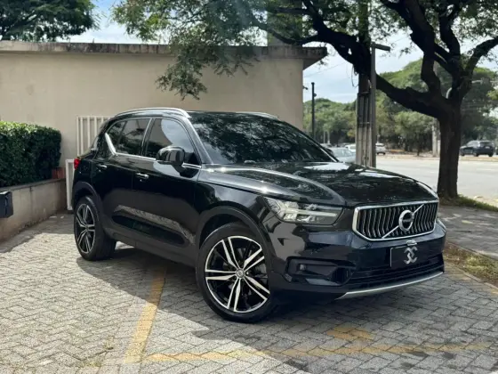VOLVO XC40 1.5 T5 RECHARGE INSCRIPTION GEARTRONIC