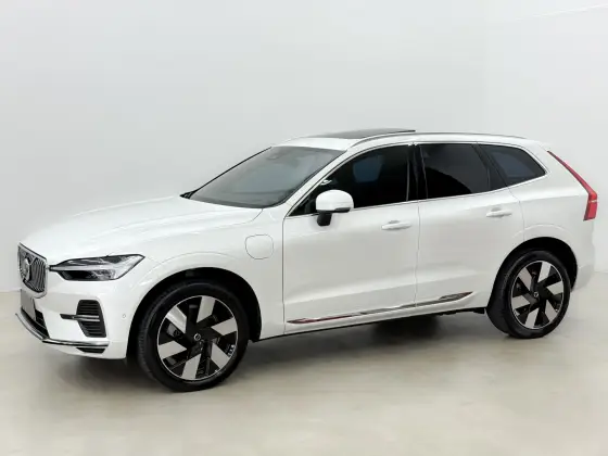 VOLVO XC60 2.0 T8 RECHARGE ULTIMATE AWD GEARTRONIC