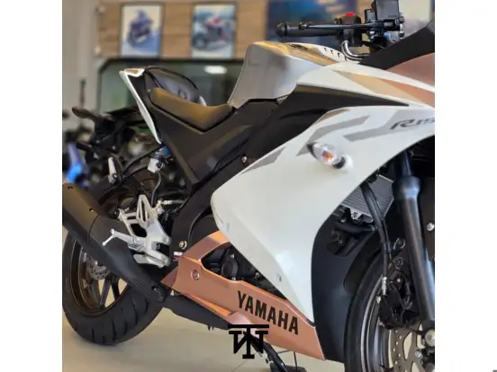 YAMAHA-YZF R15-2026