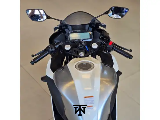 YAMAHA-YZF R15-2026