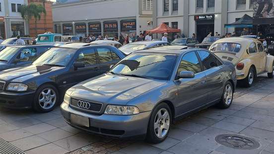AUDI-A4-1999