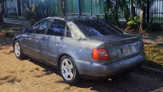 AUDI-A4-1999