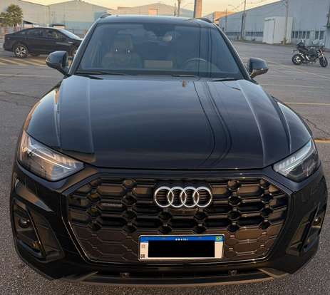 AUDI-Q5-2023