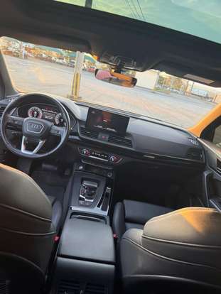 AUDI-Q5-2023