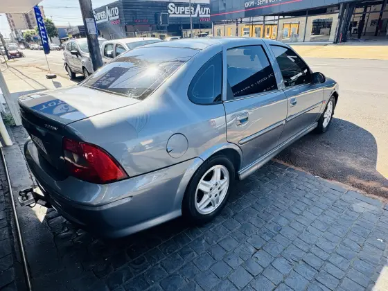 CHEVROLET VECTRA 2.2 MPFI CD 16V GASOLINA 4P MANUAL