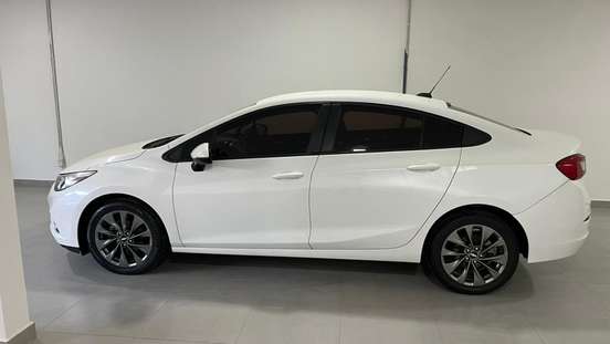 CHEVROLET-CRUZE-2019
