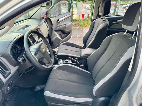 CHEVROLET-S10-2.8 LT 4X4 CD 16V TURBO DIESEL 4P MANUAL CHEVROLET-S10-2016