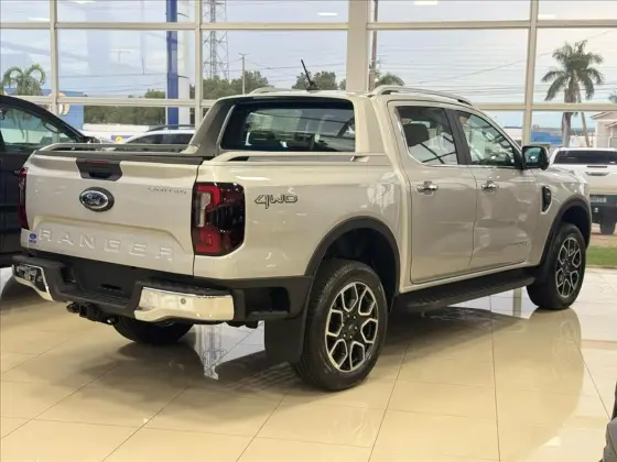 FORD RANGER 3.0 V6 TURBO DIESEL CD LIMITED 4X4 AUTOMÁTICO