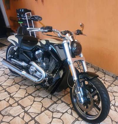 HARLEY-DAVIDSON V-ROD MUSCLE 