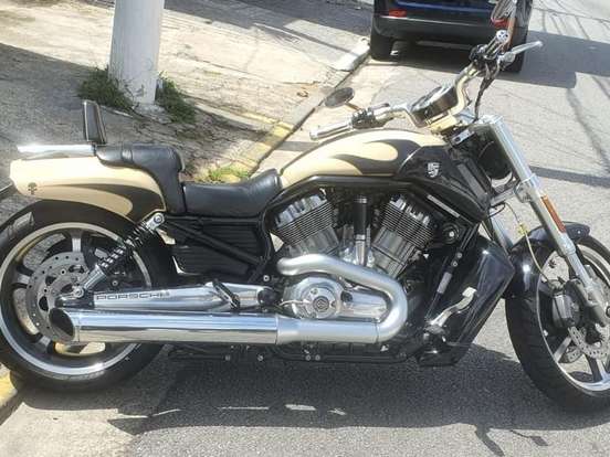 HARLEY-DAVIDSON-V-ROD MUSCLE HARLEY-DAVIDSON-V-ROD MUSCLE-2015
