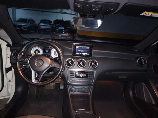 MERCEDES-BENZ-CLASSE A-1.6 200 TURBO STYLE GASOLINA 4P AUTOMATIZADO MERCEDES-BENZ-CLASSE A-2013