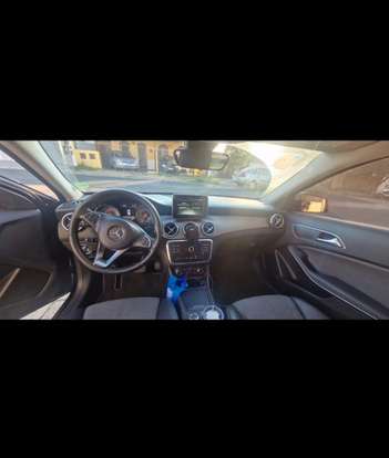 MERCEDES-BENZ-GLA 200-2017