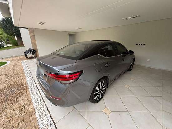 NISSAN-SENTRA-2023