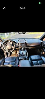 PORSCHE-CAYENNE-2011