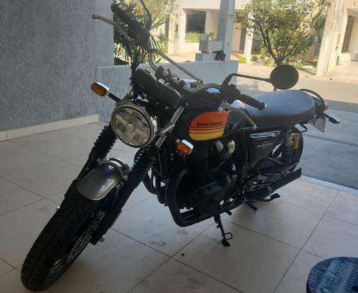 ROYAL ENFIELD-INTERCEPTOR-2025