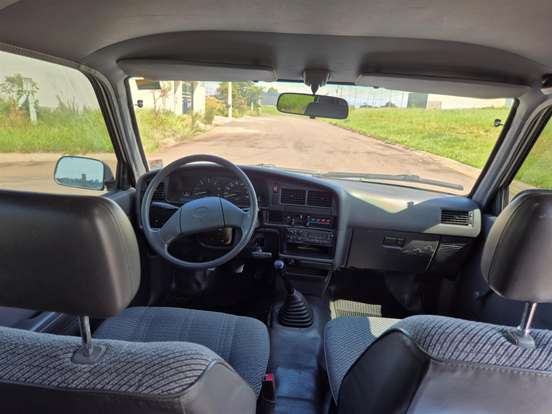 TOYOTA-HILUX-2.4 4X2 CD 8V DIESEL 4P MANUAL TOYOTA-HILUX-1993