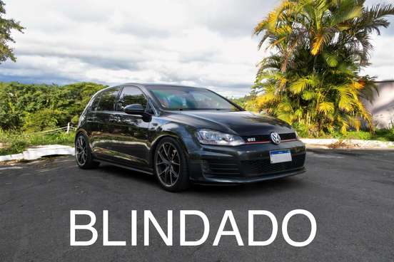 VOLKSWAGEN-GOLF-2015