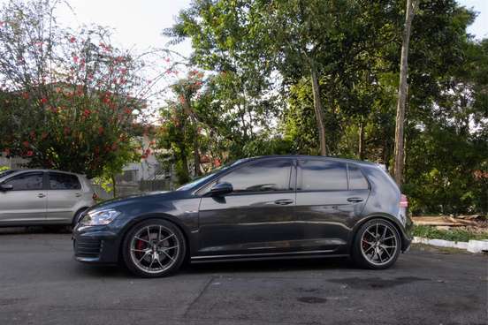 VOLKSWAGEN-GOLF-2.0 TSI GTI 16V TURBO GASOLINA 4P AUTOMÁTICO VOLKSWAGEN-GOLF-2015