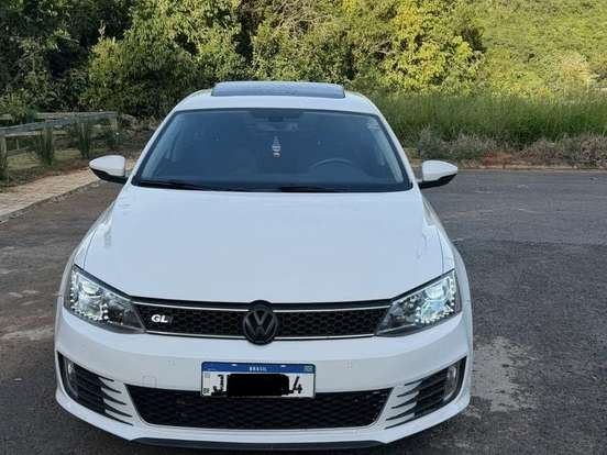 VOLKSWAGEN-JETTA-2.0 COMFORTLINE FLEX 4P TIPTRONIC VOLKSWAGEN-JETTA-2013