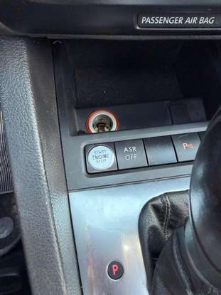 VOLKSWAGEN-JETTA-2013