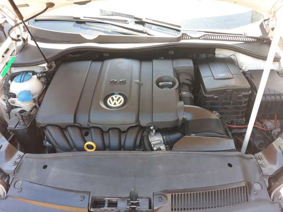 VOLKSWAGEN-JETTA-2.5 I VARIANT 20V 170CV GASOLINA 4P TIPTRONIC VOLKSWAGEN-JETTA-2011
